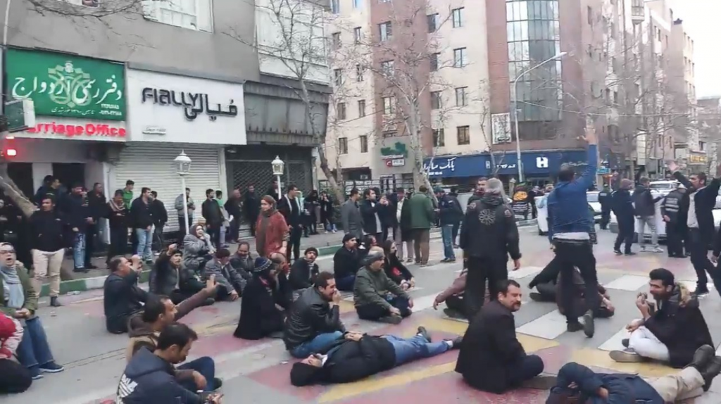 Three Policemen Reported Killed in Tehran During Sufi Protests Three Policemen Reported Killed in Tehran During Sufi Protests